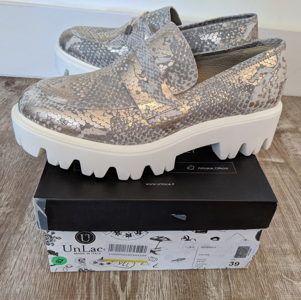 NWB!!! Unlace Oxford platform shoes size  US 10